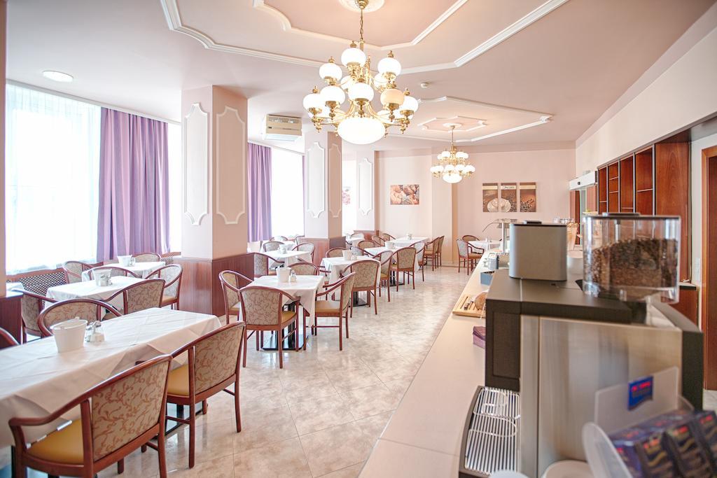 Fruehstueckshotel Waldbauer Bad Schallerbach Bagian luar foto