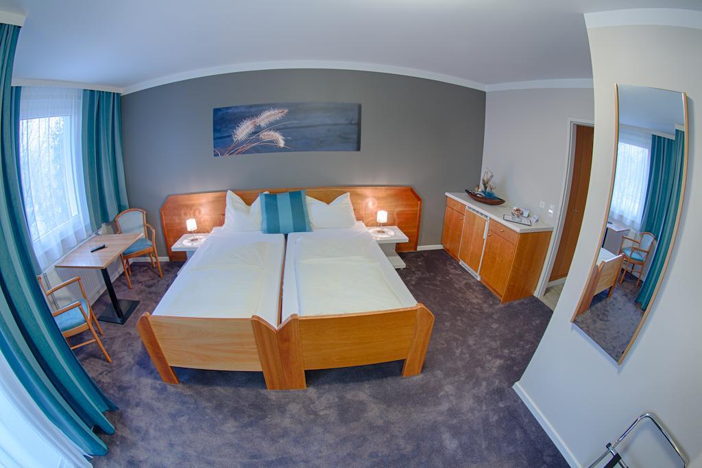 Fruehstueckshotel Waldbauer Bad Schallerbach Ruang foto
